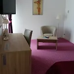 מלון Les Balcons Du Velay Monistrol-sur-Loire