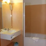 Les Balcons Du Velay מלון 3*